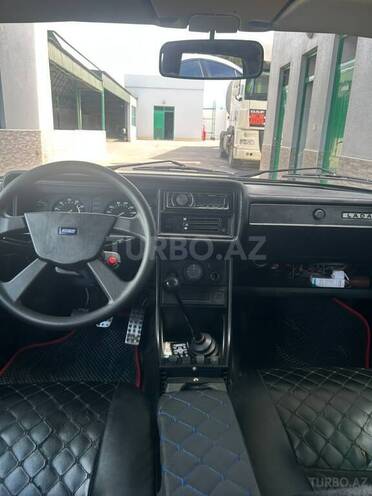 LADA (VAZ) 2107-8