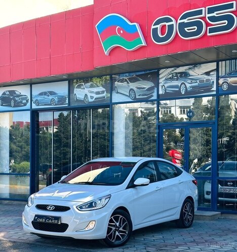 Hyundai Accent-4