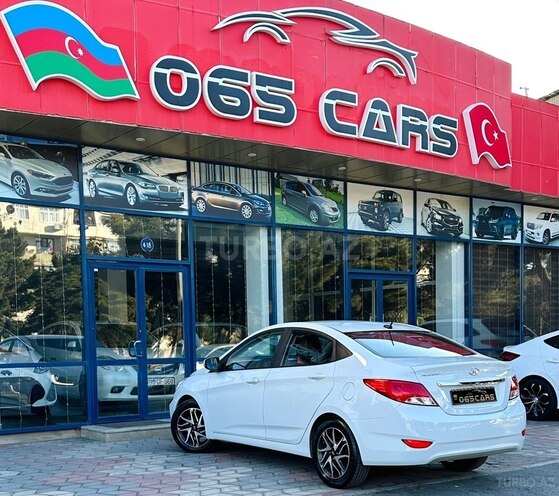 Hyundai Accent-15