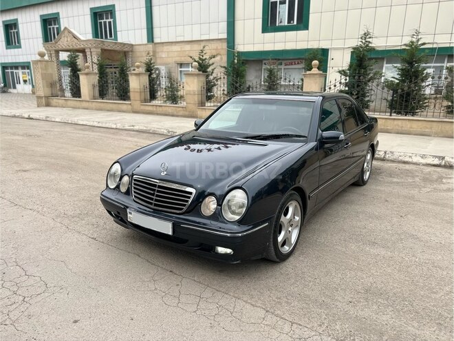 Mercedes E 240-5