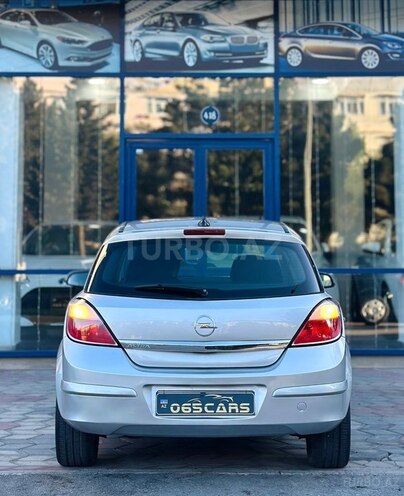 Opel Astra-11