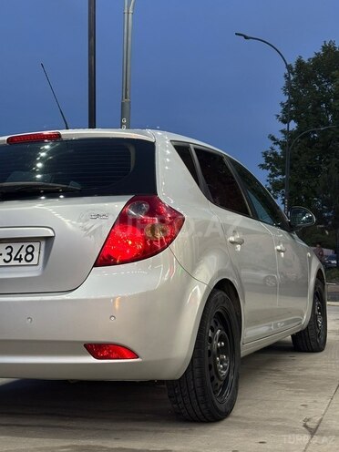 Kia Ceed-10