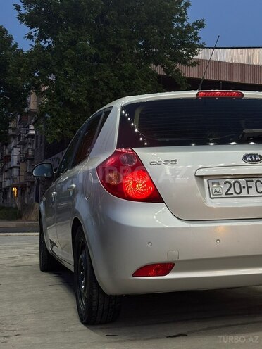Kia Ceed-9