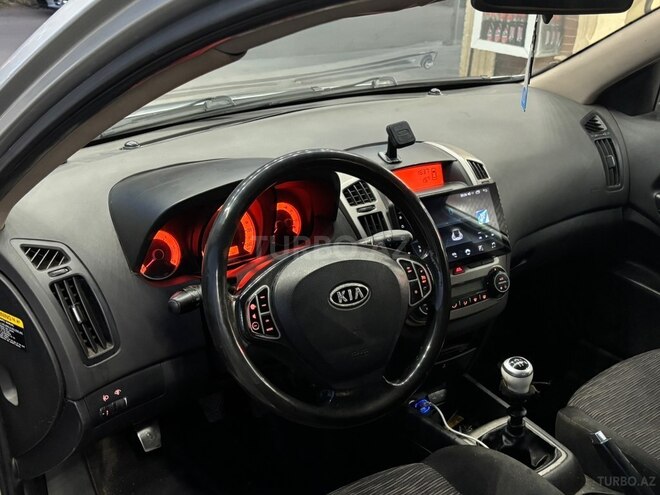 Kia Ceed-7