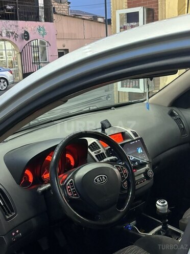 Kia Ceed-8