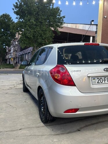 Kia Ceed-4