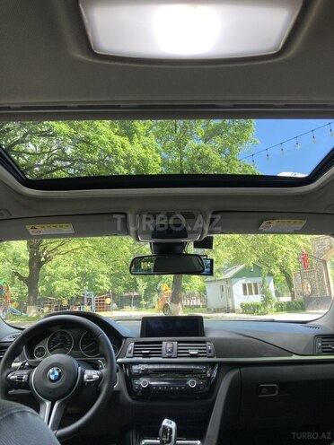 BMW 320d-12