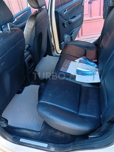 Mercedes B 200-9
