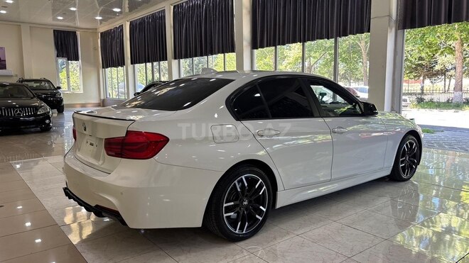 BMW 330-7