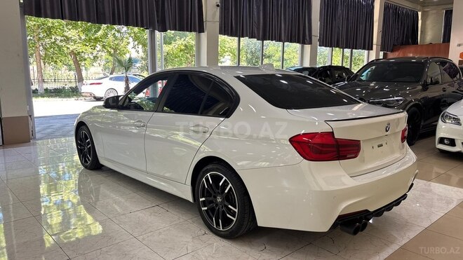 BMW 330-8