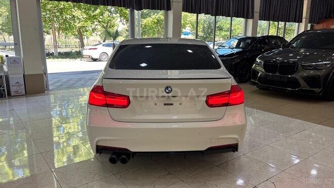 BMW 330-11