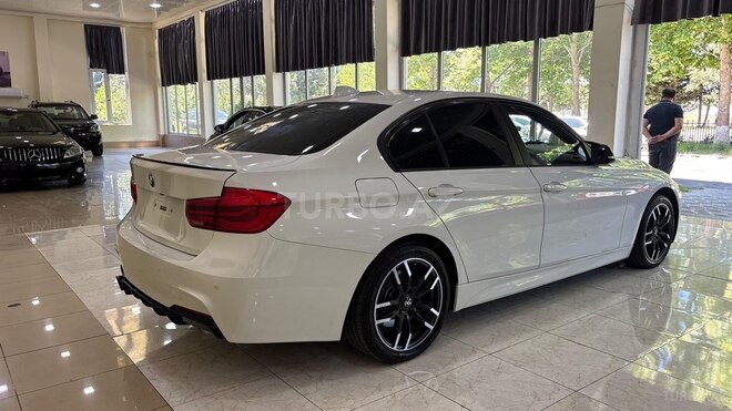 BMW 330-3