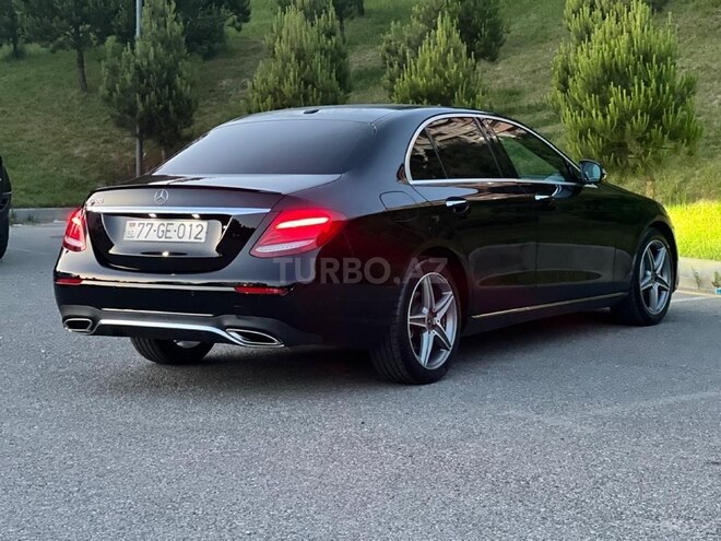 Mercedes E 300-7