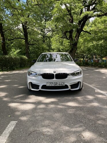 BMW 320d-1