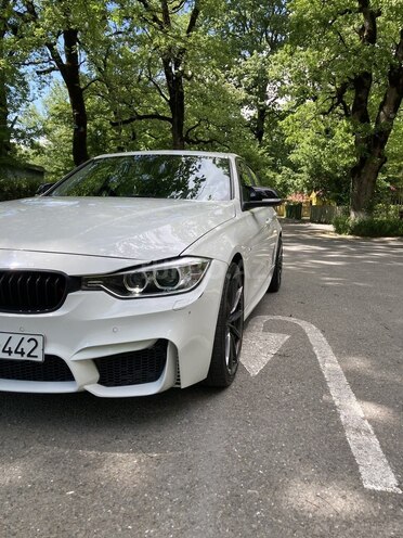 BMW 320d-3