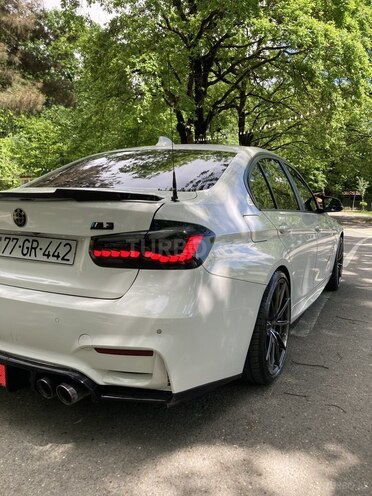BMW 320d-9