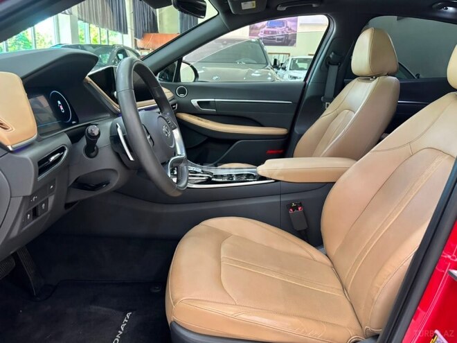 Hyundai Sonata-19