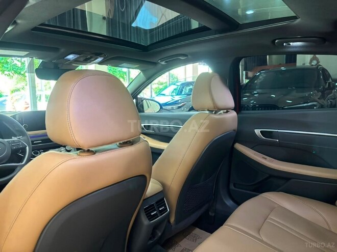 Hyundai Sonata-15