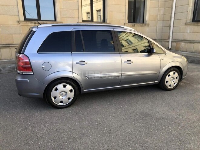 Opel Zafira-7