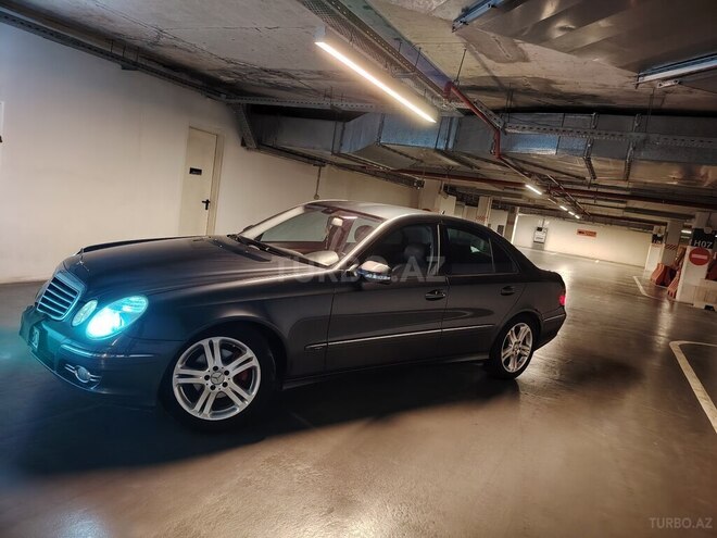 Mercedes E 220-2