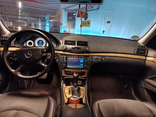 Mercedes E 220-6