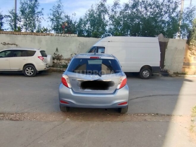 Toyota Yaris-2