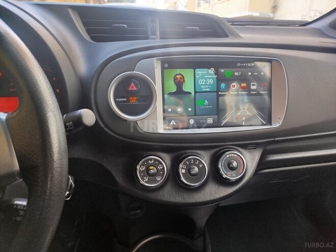 Toyota Yaris-11
