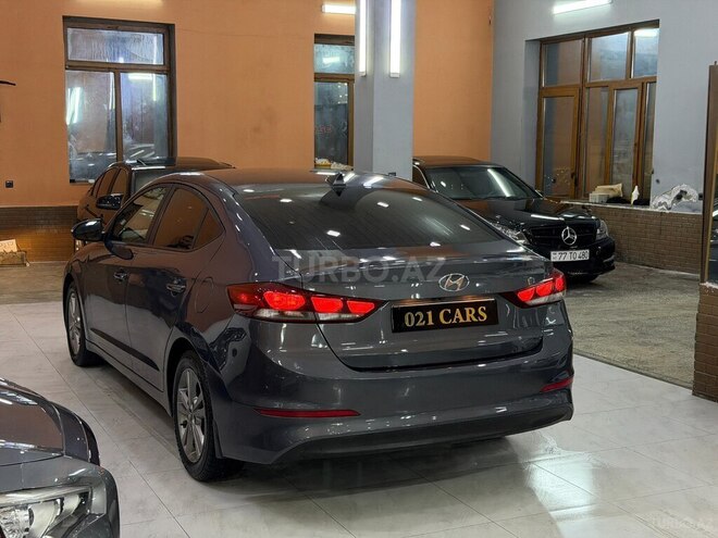 Hyundai Elantra 2017, 190,021 km - 2.0 l - Xırdalan