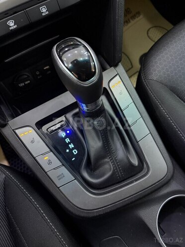 Hyundai Elantra 2017, 190,021 km - 2.0 l - Xırdalan