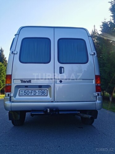Ford Transit-15