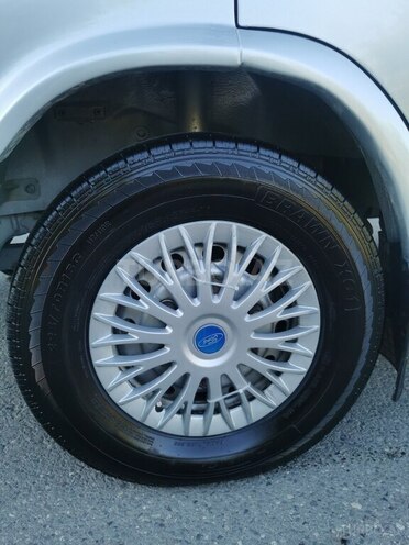 Ford Transit-18