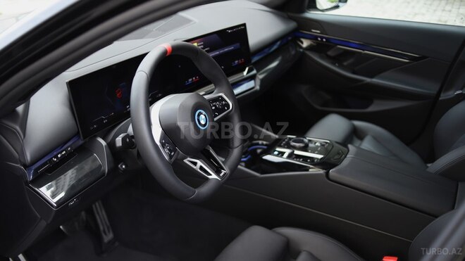 BMW i5-20