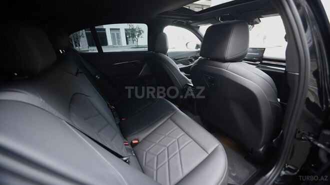 BMW i5-17
