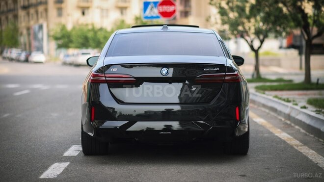 BMW i5-6