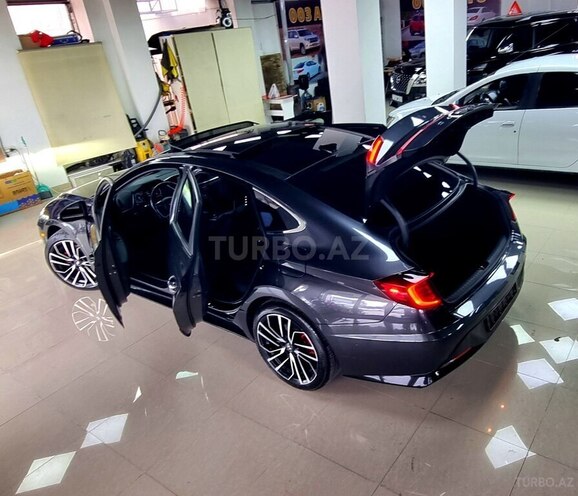 Hyundai Sonata-14