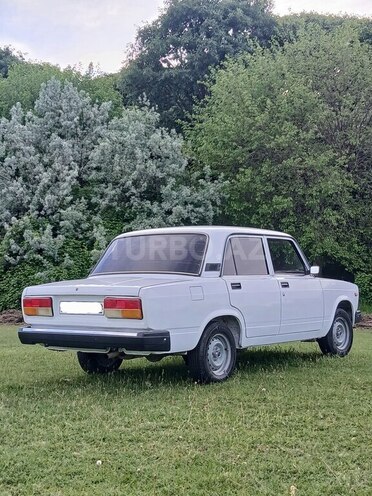 LADA (VAZ) 2107-4