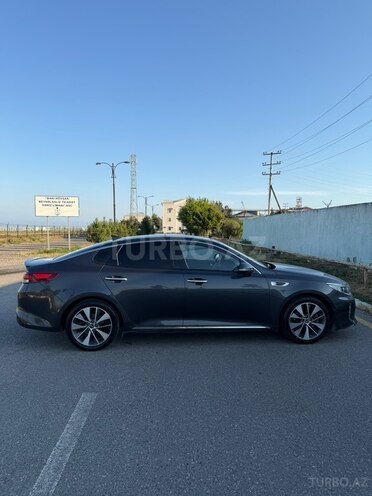 Kia K5-3