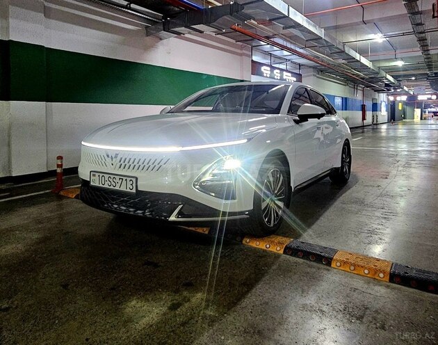 Wuling Starlight-1