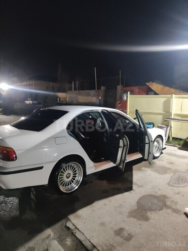 BMW 525-5