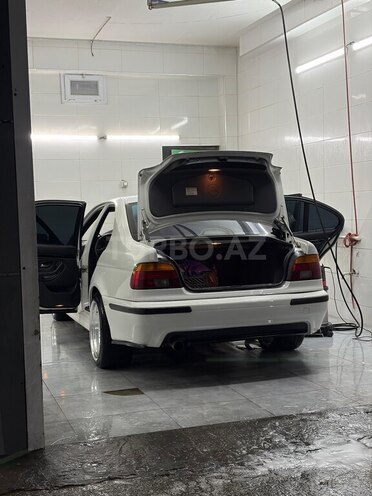 BMW 525-2