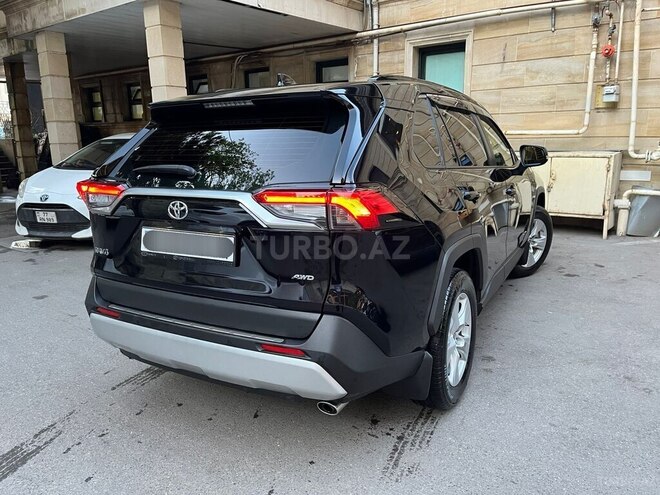 Toyota RAV4-2