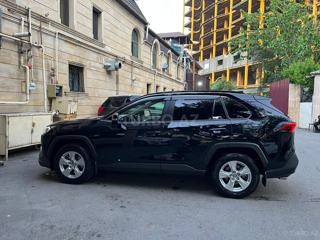 Toyota RAV4-4