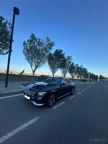 Mercedes E 220 d-5