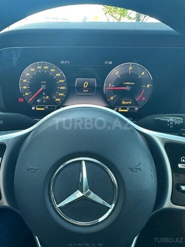 Mercedes E 220 d-8