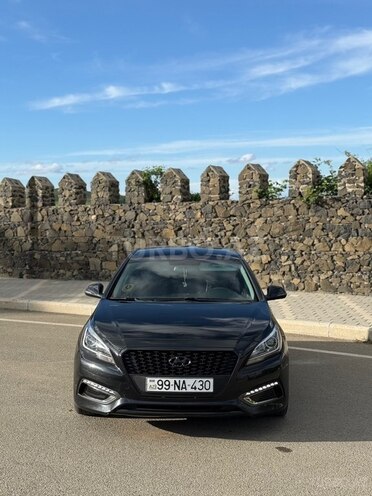 Hyundai Sonata-1