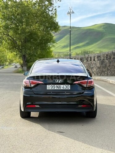 Hyundai Sonata-3