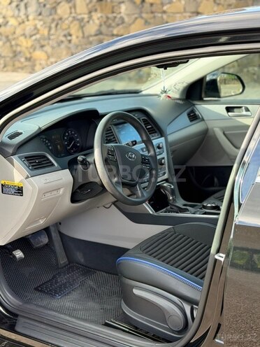 Hyundai Sonata-7