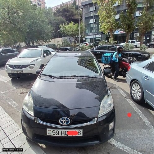 Toyota Prius-3