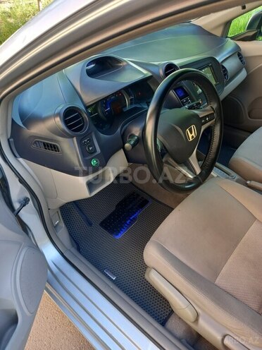 Honda Insight-12