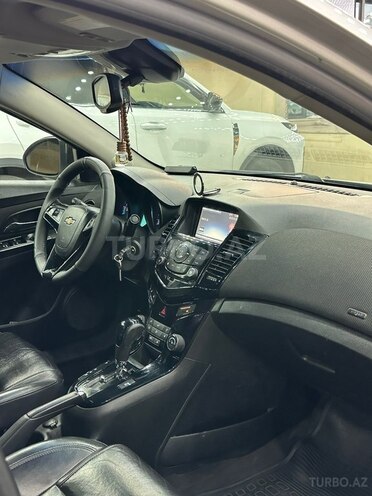 Chevrolet Cruze-8